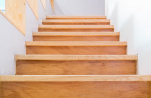 Alte Holztreppen selber renovieren
