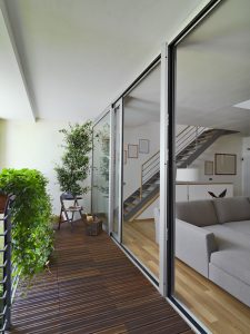 dachgeschoss-treppen-neuste-trends-und-losungen